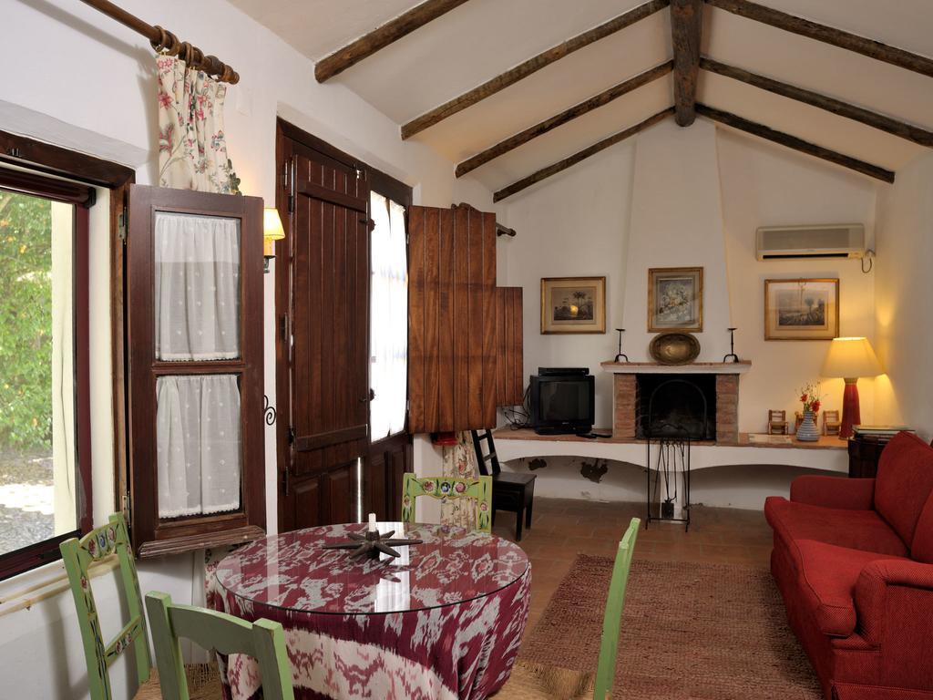 Monte Dos Pensamentos - Turismo Rural エストレモス 部屋 写真